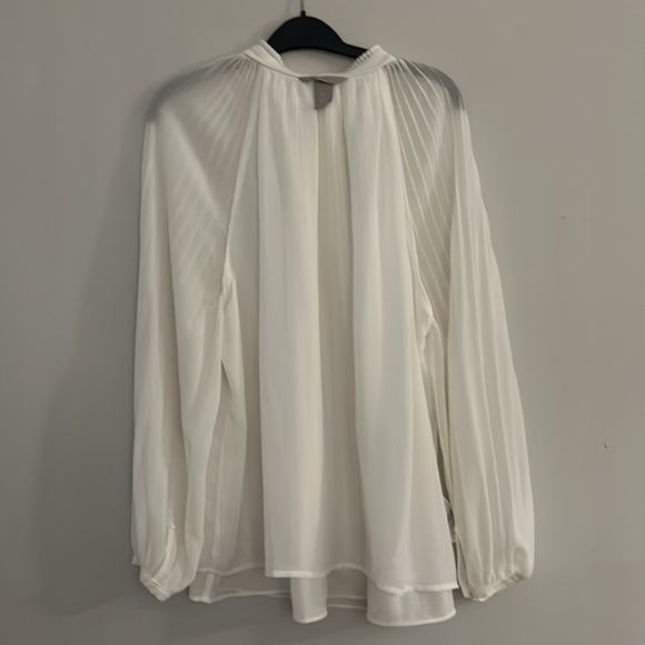 H&M women’s pleated long sleeves whit/ cream blouse - Picture 10 of 14